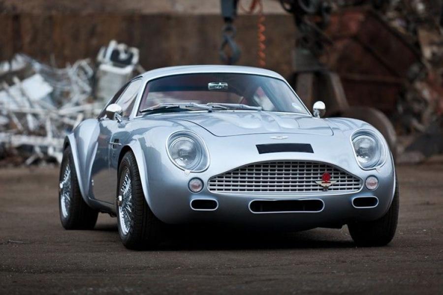  Aston Martin DB7 DB4 GT Zagato Evocation 2012 года  (фото 1 из 18)